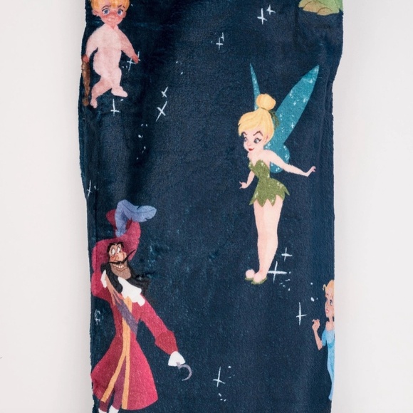 Pan Throw Blanket - Picture 4 of 5